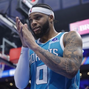 电子游戏平台-亨特或小桥去湖人？美记：Klutch有意推动旗下球员去湖人的交易