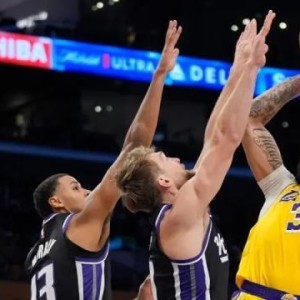 正面交锋再遭萨博尼斯完爆 欧洲中锋已成浓眉天敌